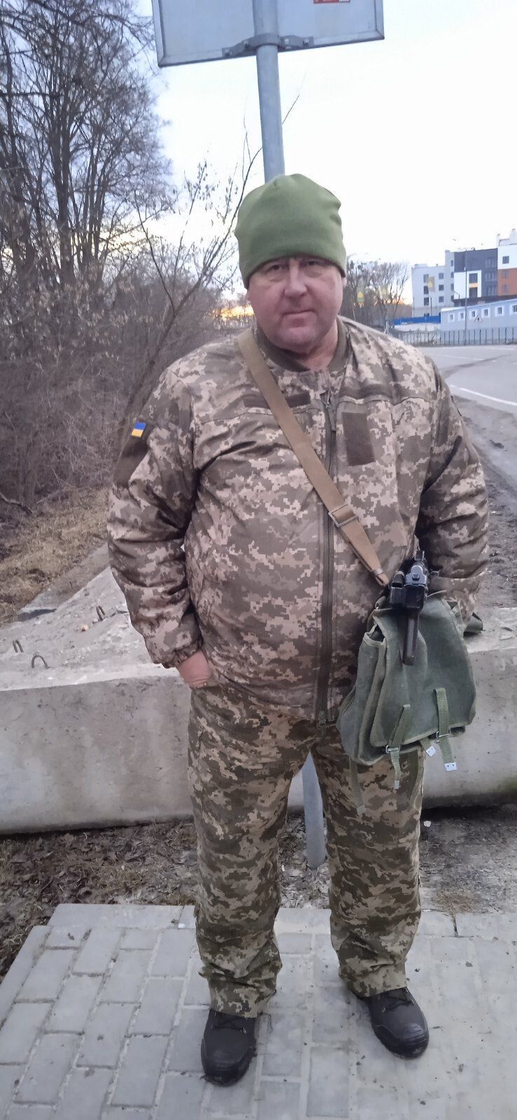 Єдине фото, на якому Богдан Чекеренда вже у військовій формі.