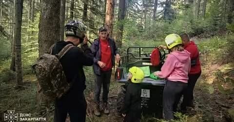 Сім’ю неушкодженою супроводили до найближчого села.