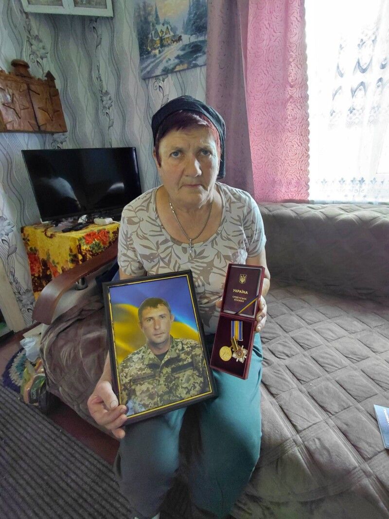 Ніна Назарук: «Фотографія сина та його нагороди –  ото і все, що залишилося мені».