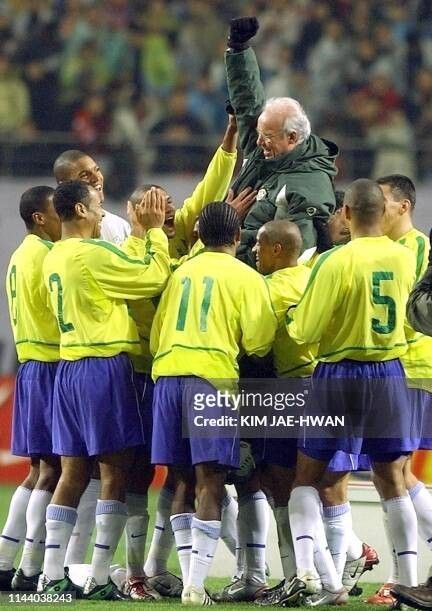 Після фіналу ЧС-1994 його носили на руках. Фото – AFP via Getty Images.