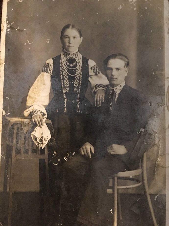 Прадід пана Василя (на фото разом зі своєю дружиною) був вояком Української галицької армії й загинув за Україну.