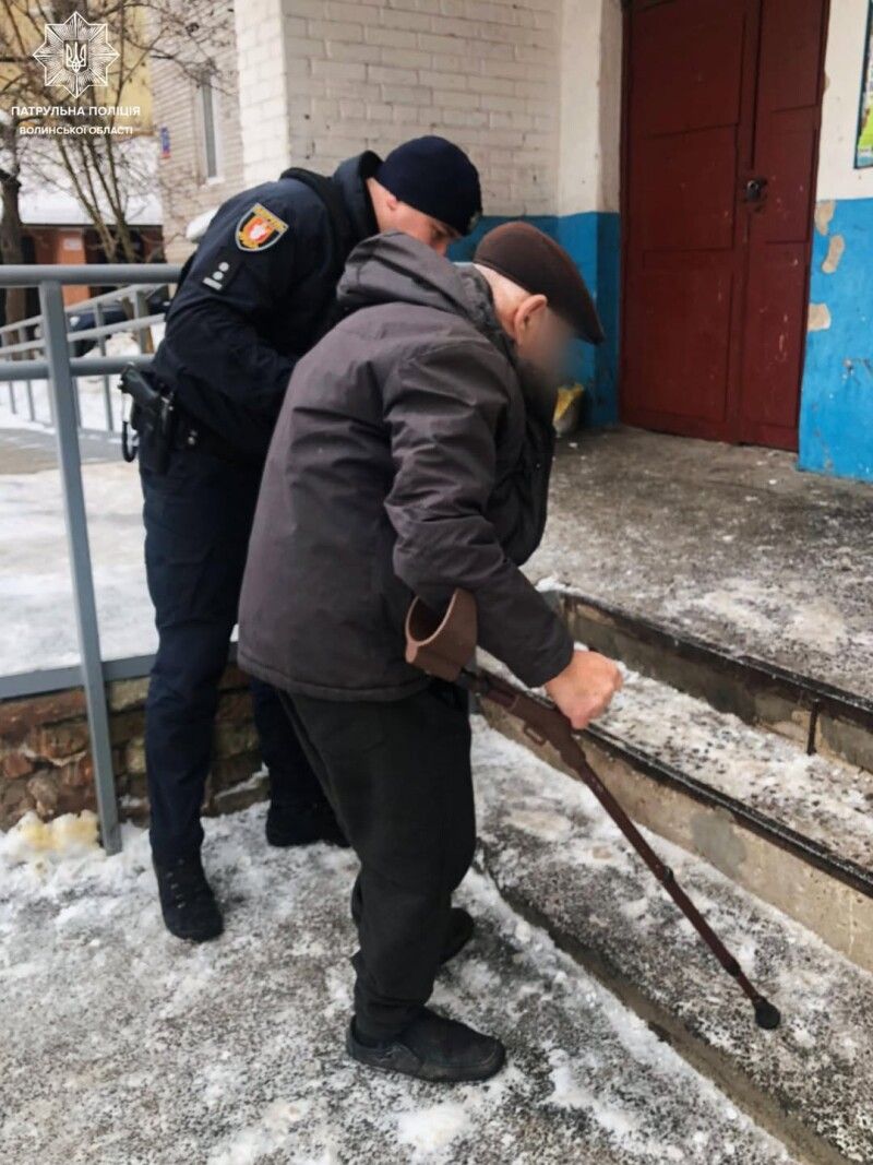 «Якщо бачите людину, якій важко, — не проходьте повз».