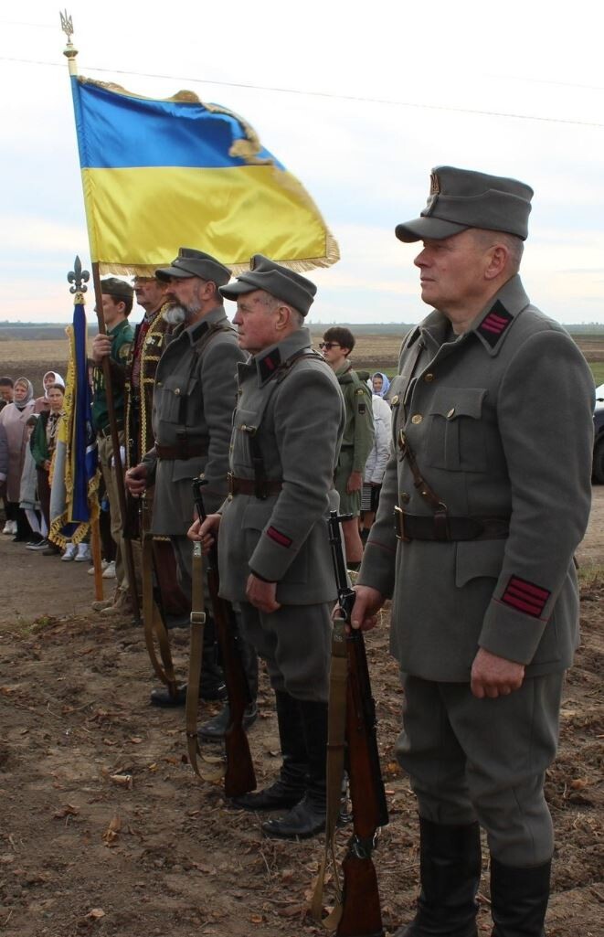 Ініціаторами встановлення пам’ятного знака Героям стали козаки з історичної Волині.