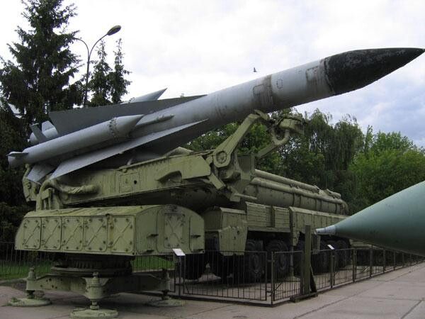 Щоб знищити бомбардувальник Ту-22М3, довелося модернізувати ЗРК С-200 радянського виробництва. Фото із сайту opk.com.ua.