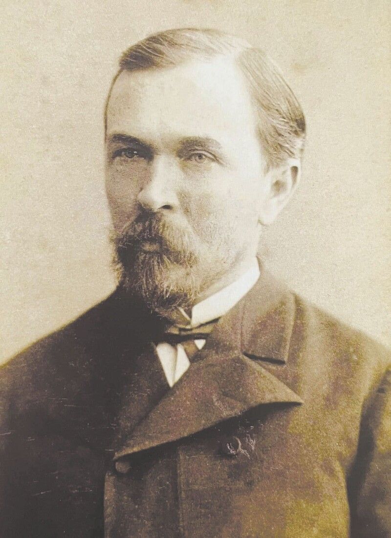 Петро Антонович Косач  (Київ, кінець 1890-х років).