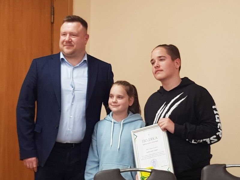 Приємно було приймати подяку від міської влади дітям військовослужбовця Олександра Бойка, який захищає Україну.