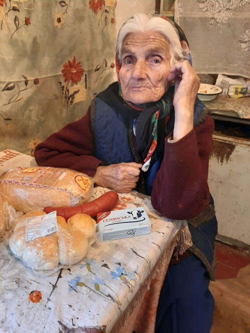 Найстаріша жителька Надрічного Єфросинія Пивоварчук дякує Богу, що ще дає собі раду.