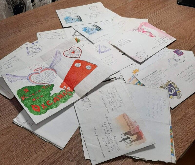 Оксана й досі зберігає листи,  які писав їй коханий з армії.