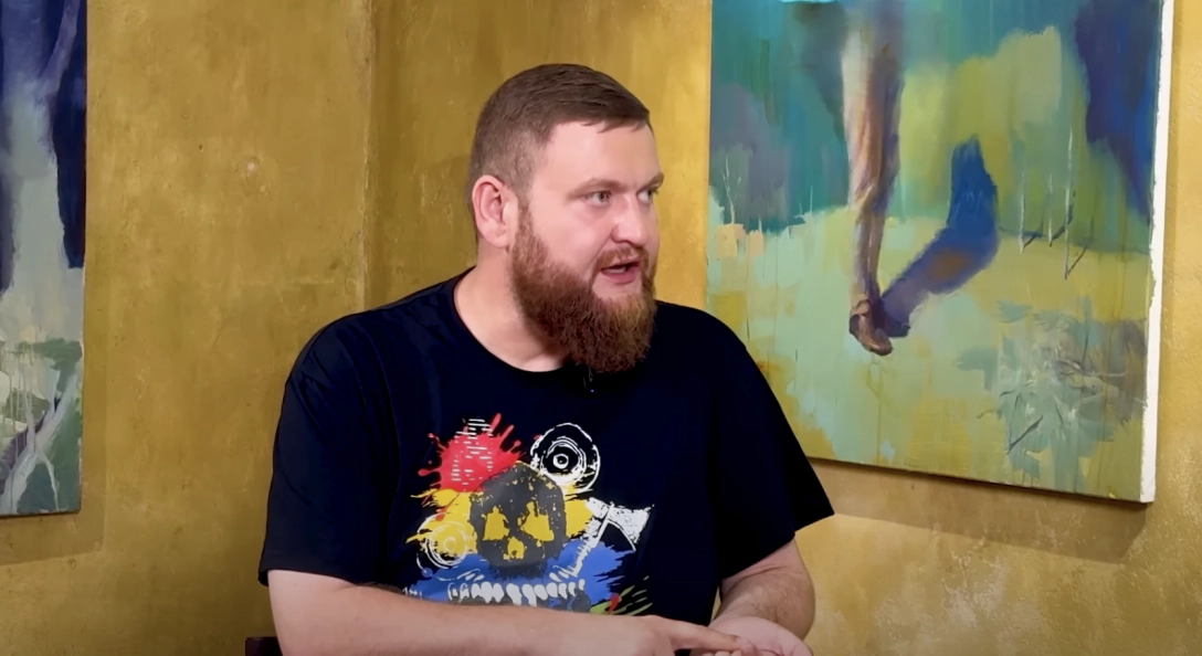 А так гуморист виглядає після схуднення.