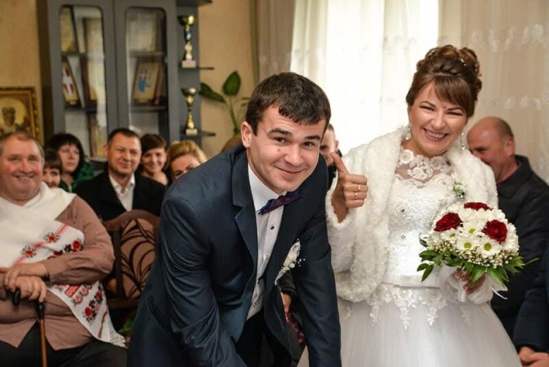Пам’ятний день весілля подружжя Наталії та Сергія Носулічів – вони такі щасливі!
