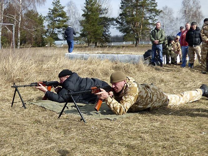 Бійці добре засвоїли ручний кулемет Калашникова.