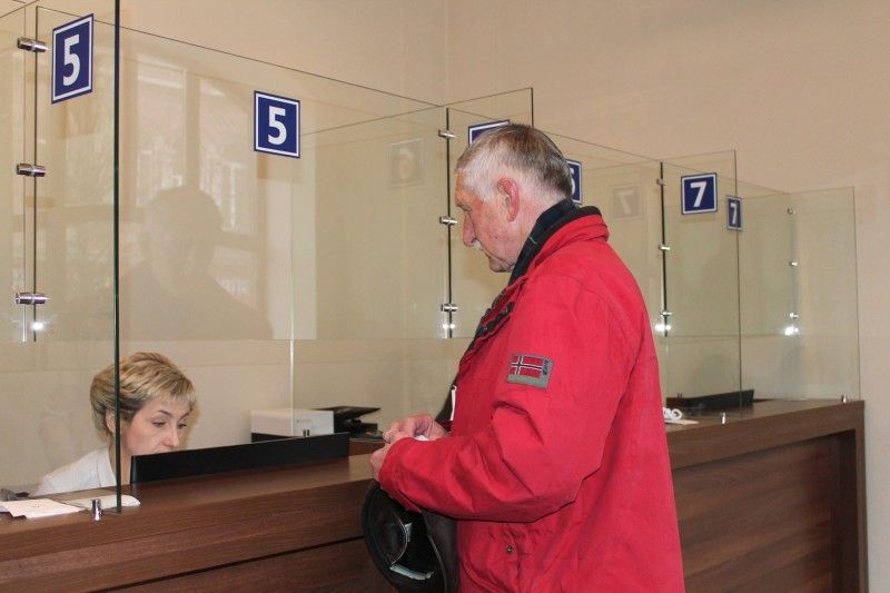 Ігор Орлов щомісяця приходить до Центру.