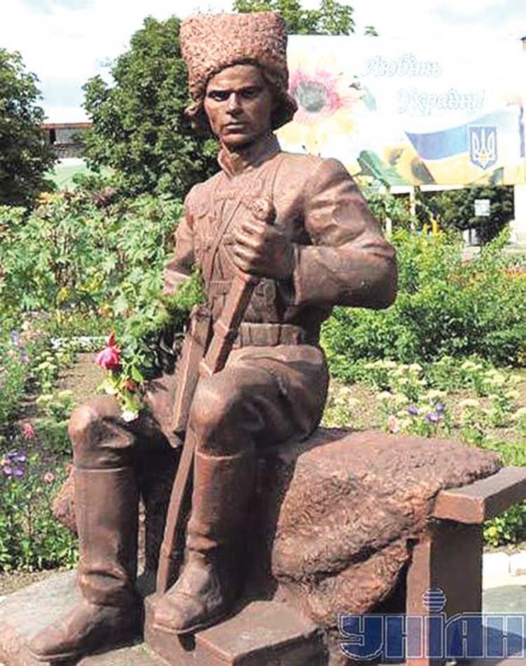 Пам’ятник Нестору Махно у Гуляйполі.