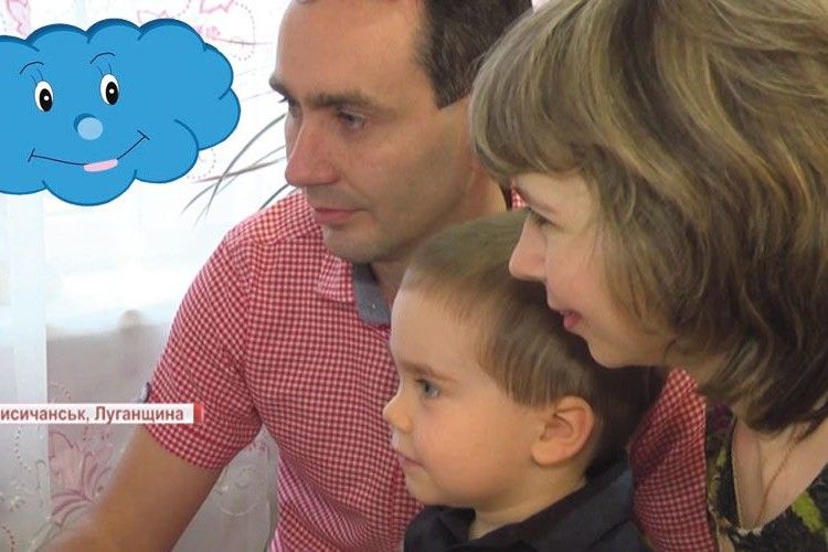 Сім’я з Луганщини створює мультфільми українською і допомагає військовим