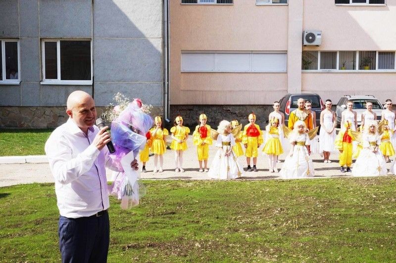 Мер Києва вручив сертифікат на потреби малечі