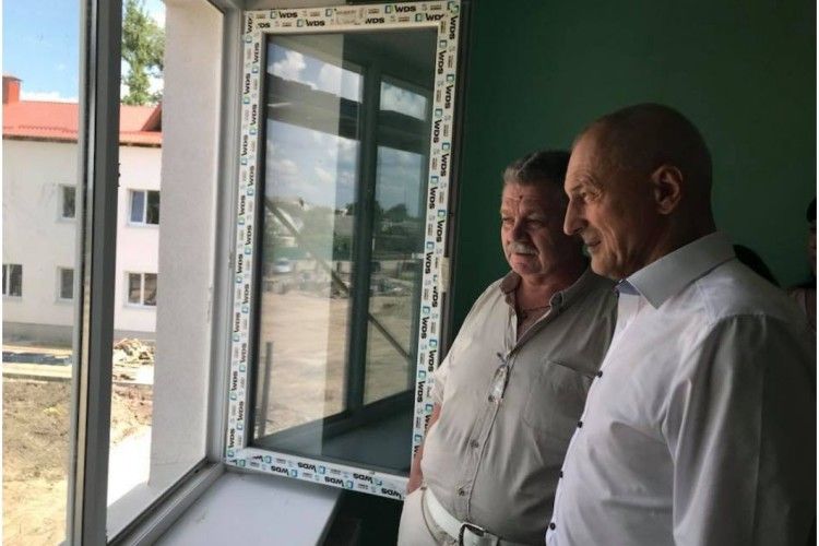 Голова облдержадміністрації Олександр Савченко: «Садочок на стадії завершення»